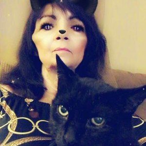 Meet your Posher, Carolyn